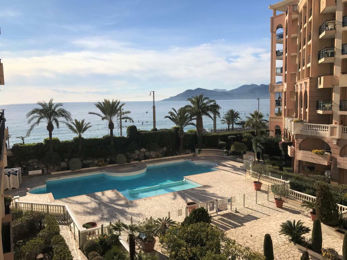 Cannes Vue Mer Екстериор снимка