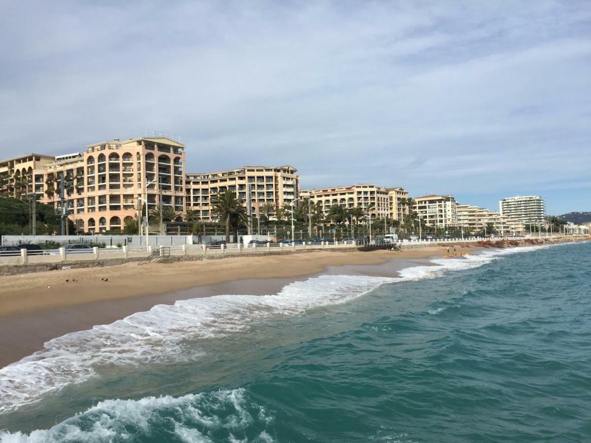 Cannes Vue Mer Екстериор снимка